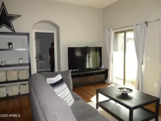 Photo #1: 6938747 Listing