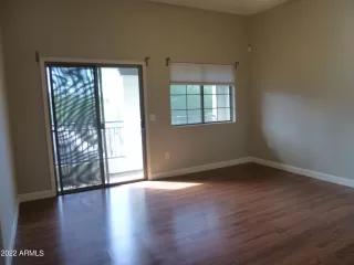 Photo #2: 6938747 Listing