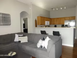 Photo #3: 6938747 Listing