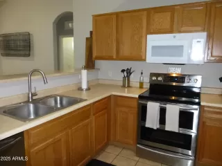 Photo #4: 6938747 Listing