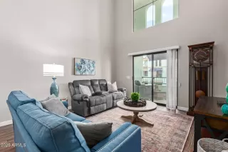 Photo #1: 6938791 Listing