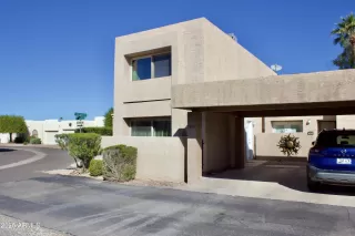 Photo #6: 6938945 Listing