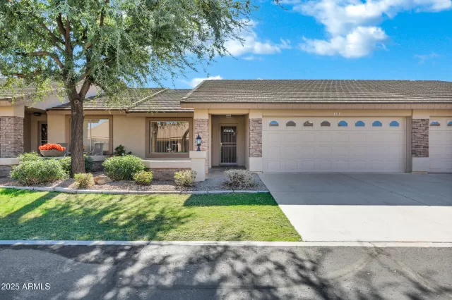 MLS: 6938948 Condo For Sale