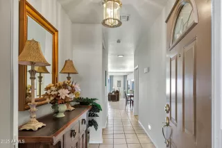 Photo #4: 6938948 Listing