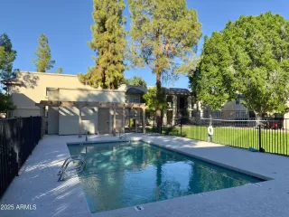 Photo #4: 6939328 Listing 