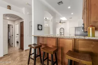 Photo #6: 6939350 Listing