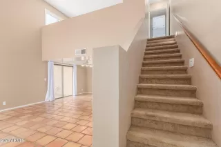 Photo #5: 6939604 Listing