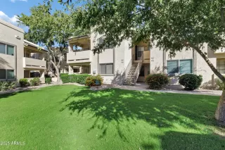 Photo #3: 6939627 Listing 