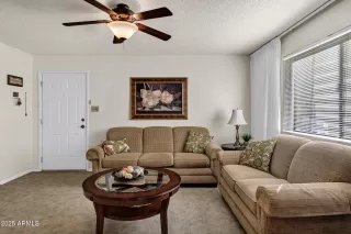 Photo #5: 6939627 Listing 