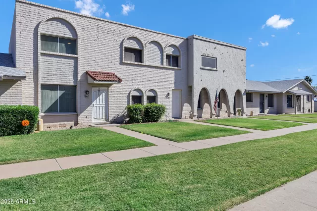 MLS: 6939643 Condo For Sale