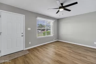 Photo #4: 6939643 Listing