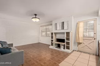 Photo #2: 6939791 Listing 