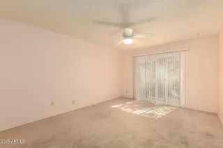 Photo #5: 6940017 Listing