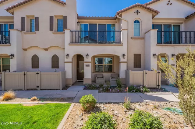 MLS: 6940268 Condo For Sale