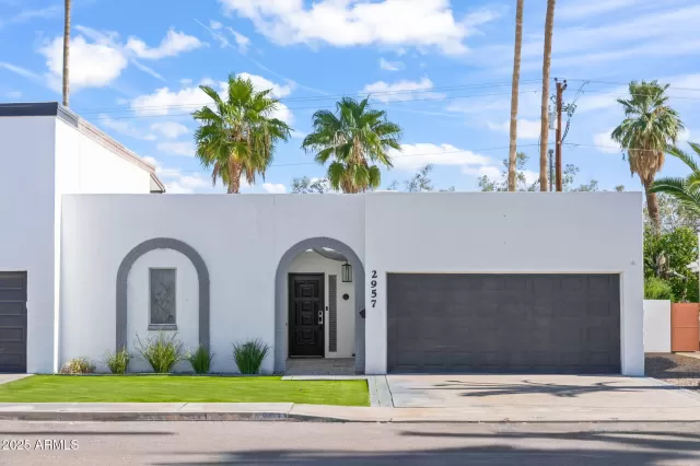 MLS: 6940330 Condo For Sale