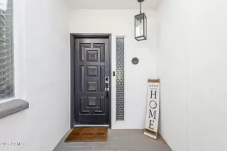 Photo #3: 6940330 Listing