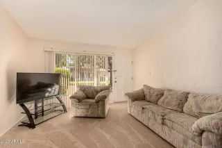 Photo #6: 6940418 Listing