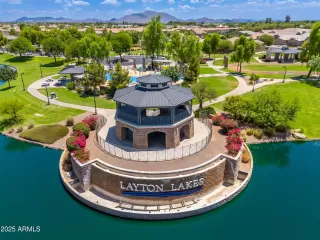 Photo #1: 6940531 Listing