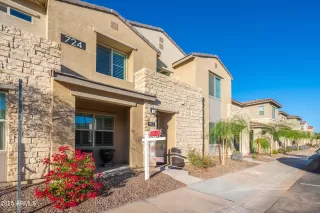 Photo #2: 6940531 Listing