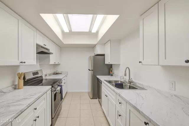 MLS: 6940845 Condo For Sale