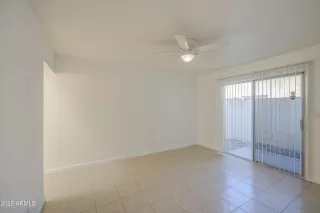 Photo #5: 6940845 Listing