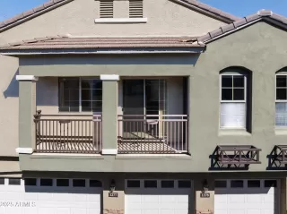 Photo #2: 6940934 Listing