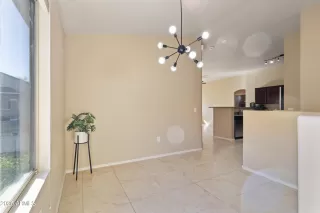 Photo #6: 6940934 Listing