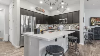 Photo #5: 6941004 Listing