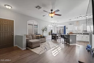 Photo #2: 6941027 Listing