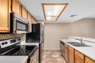 Photo #2: 6941048 Listing