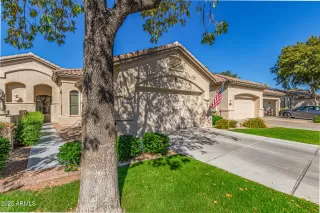 Photo #1: 6941132 Listing