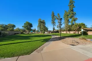 Photo #4: 6941276 Listing