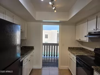 Photo #2: 6941486 Listing