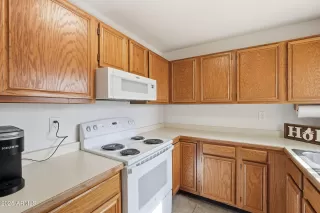 Photo #4: 6941792 Listing