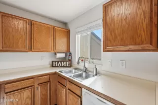 Photo #6: 6941792 Listing