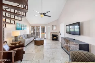 Photo #2: 6941852 Listing