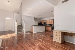 Photo #3: 6941956 Listing