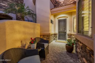 Photo #5: 6941984 Listing 