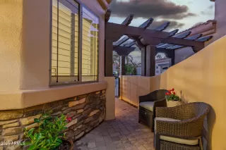 Photo #6: 6941984 Listing 