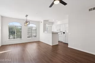 Photo #1: 6942326 Listing