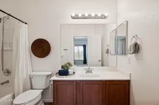 Photo #3: 6942326 Listing