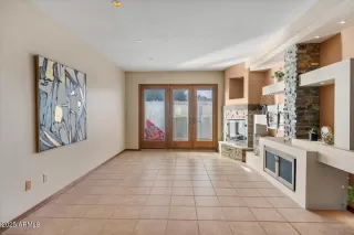 Photo #6: 6942332 Listing