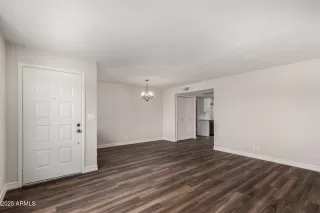 Photo #6: 6942530 Listing 