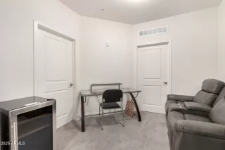 Photo #5: 6942573 Listing 