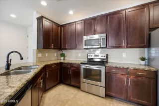 Photo #3: 6942827 Listing