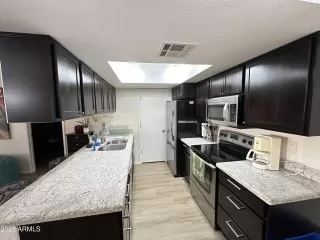 Photo #2: 6942930 Listing 