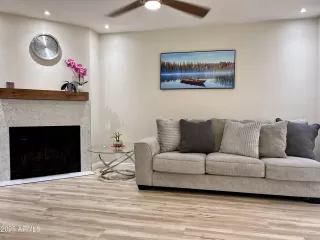 Photo #1: 6942962 Listing