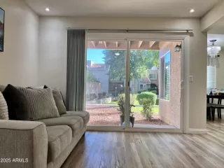 Photo #3: 6942962 Listing