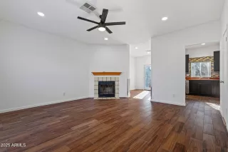 Photo #6: 6942969 Listing