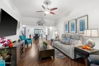 Photo #6: 6943053 Listing 